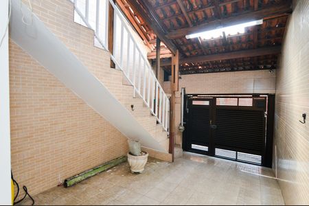 Casa à venda com 116m², 2 quartos e 3 vagasGaragem