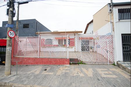 Casa para alugar com 250m², 4 quartos e 3 vagasFachada da Casa