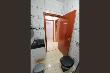 Casa para alugar com 250m², 4 quartos e 3 vagasBanheiro Social