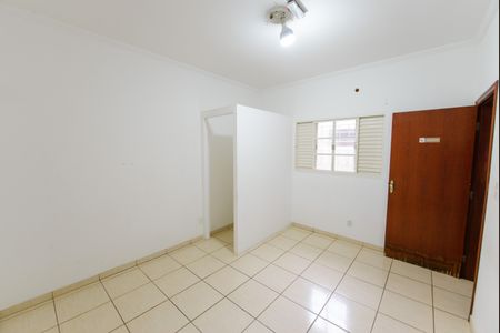 Casa para alugar com 250m², 4 quartos e 3 vagasQuarto 2