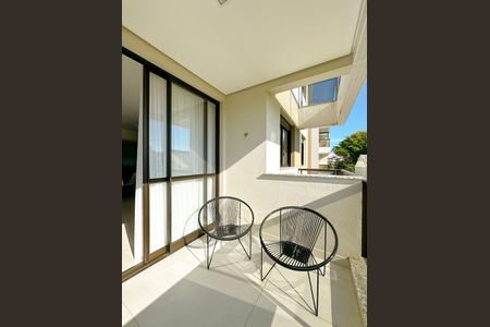 Apartamento para alugar com 70m², 2 quartos e 1 vagaVaranda da Sala