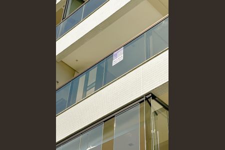 Apartamento para alugar com 70m², 2 quartos e 1 vagaPlaquinha