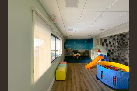 Apartamento para alugar com 70m², 2 quartos e 1 vagaÁrea comum - Playground