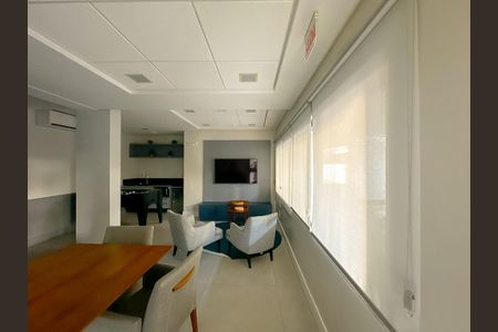 Apartamento para alugar com 70m², 2 quartos e 1 vagaÁrea comum - Playground