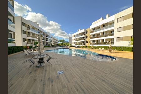 Apartamento para alugar com 70m², 2 quartos e 1 vagaÁrea comum - Piscina