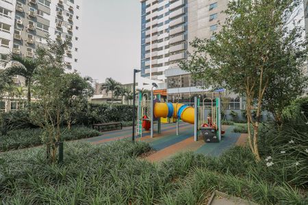 Apartamento à venda com 82m², 3 quartos e 2 vagasÁrea comum - Playground