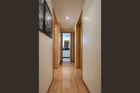 Apartamento para alugar com 190m², 4 quartos e 3 vagas Apartamento para alugar com 190m², 4 quartos e 3 vagasCorredor