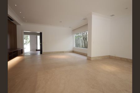 Casa de condomínio à venda com 483m², 4 quartos e 4 vagasSala