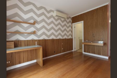 Casa de condomínio à venda com 483m², 4 quartos e 4 vagasSuíte 2