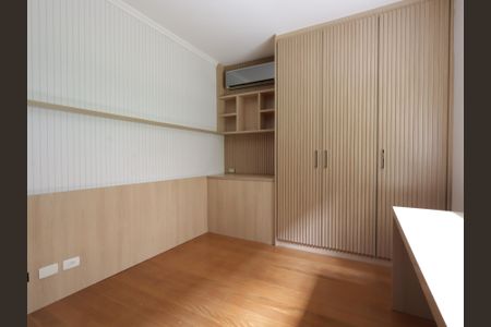 Casa de condomínio à venda com 483m², 4 quartos e 4 vagasSuíte 3