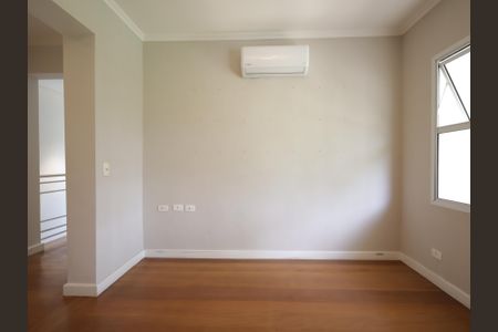 Casa de condomínio à venda com 483m², 4 quartos e 4 vagasSala intima