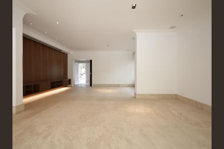 Casa de condomínio à venda com 483m², 4 quartos e 4 vagasSala