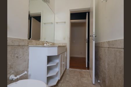 Casa de condomínio à venda com 483m², 4 quartos e 4 vagasBanheiro da Suíte 3