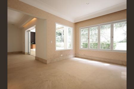 Casa de condomínio à venda com 483m², 4 quartos e 4 vagasSala de Jantar