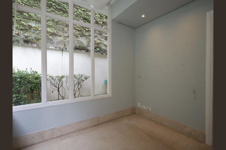 Casa de condomínio à venda com 483m², 4 quartos e 4 vagasSala de almoço