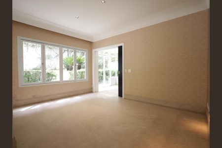 Casa de condomínio à venda com 483m², 4 quartos e 4 vagasSala de Jantar