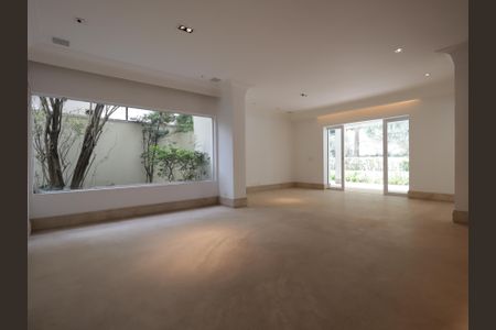 Casa de condomínio à venda com 483m², 4 quartos e 4 vagasSala