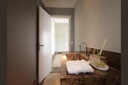 Casa de condomínio à venda com 483m², 4 quartos e 4 vagasLavabo