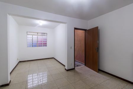 Sala de casa de condomínio à venda com 3 quartos, 109m² em Dona Clara, Belo Horizonte