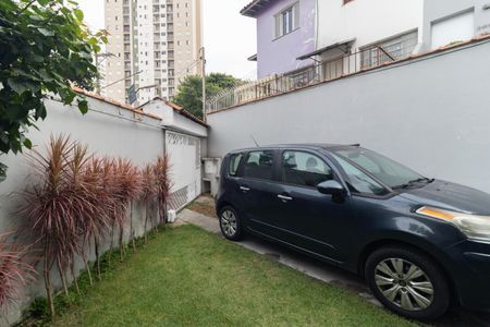 Casa à venda com 130m², 3 quartos e 4 vagas Casa à venda com 130m², 3 quartos e 4 vagasGaragem
