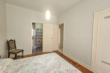Apartamento para alugar com 160m², 3 quartos e 1 vaga Apartamento para alugar com 160m², 3 quartos e 1 vagaSuíte