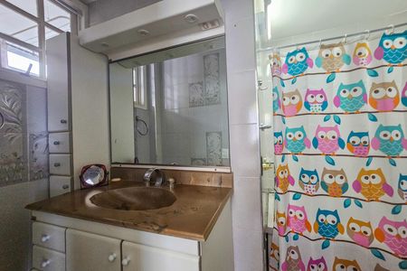 Apartamento para alugar com 160m², 3 quartos e 1 vaga Apartamento para alugar com 160m², 3 quartos e 1 vagaBanheiro da suíte