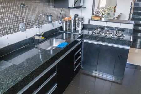Apartamento à venda com 160m², 2 quartos e 2 vagasCozinha