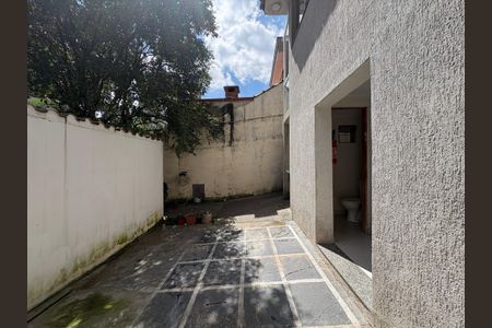 Casa à venda com 600m², 6 quartos e 4 vagasCasa 1 - Quintal