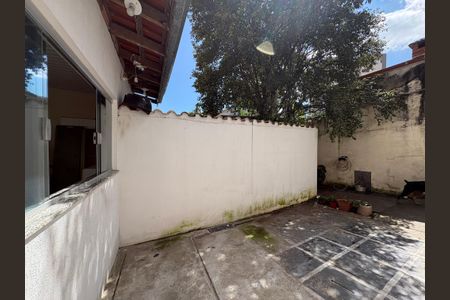 Casa à venda com 600m², 6 quartos e 4 vagasCasa 1 - Quintal