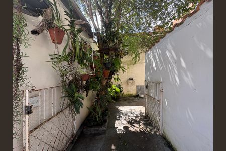 Casa à venda com 600m², 6 quartos e 4 vagasEntrada para Casa 2