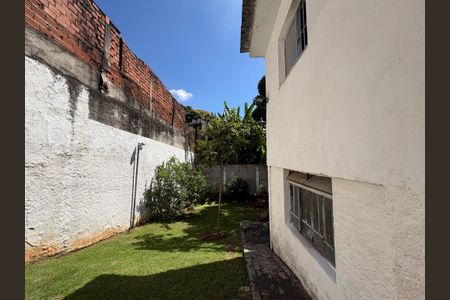 Casa à venda com 600m², 6 quartos e 4 vagasQuintal/ Jardim