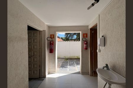 Casa à venda com 600m², 6 quartos e 4 vagasÁrea comum/ Entrada dos fundos para Casa 3