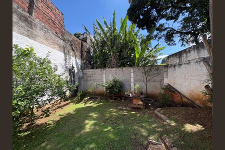 Casa à venda com 600m², 6 quartos e 4 vagasQuintal/ Jardim