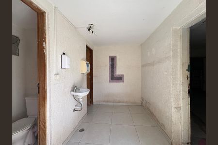 Casa à venda com 600m², 6 quartos e 4 vagasÁrea comum/ Entrada dos fundos para Casa 3