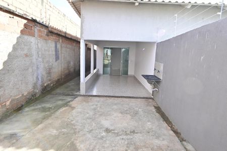 Casa para alugar com 3 quartos, 115m² em Residencial Recanto do Bosque, Goiânia
