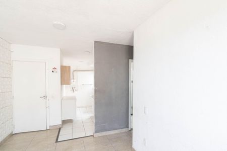 Sala de apartamento para alugar com 2 quartos, 40m² em Paciência, Rio de Janeiro