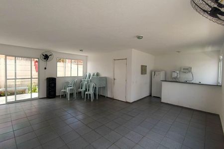 Apartamento para alugar com 40m², 2 quartos e 1 vaga Apartamento para alugar com 40m², 2 quartos e 1 vagaÁrea comum - Salão de festas