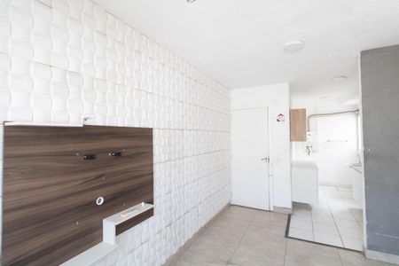 Sala de apartamento para alugar com 2 quartos, 40m² em Paciência, Rio de Janeiro