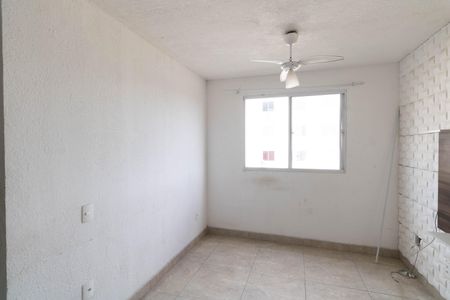 Sala de apartamento para alugar com 2 quartos, 40m² em Paciência, Rio de Janeiro