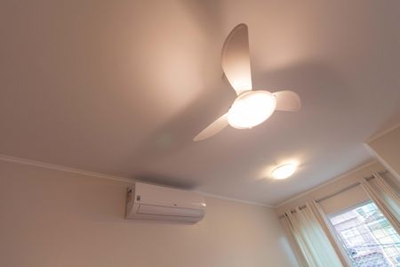 Ar condicionado e Ventilador da Sala de apartamento para alugar com 2 quartos, 79m² em Vila Monumento, São Paulo