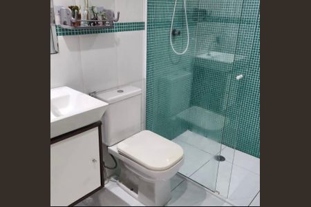 Banheiro de apartamento à venda com 2 quartos, 56m² em Jardim Prudência, São Paulo