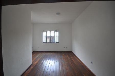Apartamento para alugar com 180m², 2 quartos e sem vagaSala