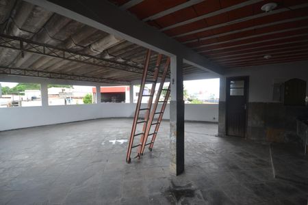 Apartamento para alugar com 180m², 2 quartos e sem vagaÁrea de Serviço