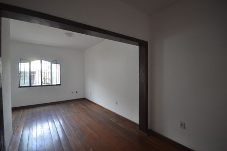 Sala de apartamento para alugar com 2 quartos, 180m² em Califórnia, Nova Iguaçu