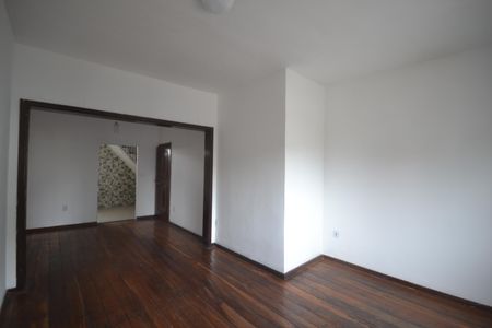 Apartamento para alugar com 180m², 2 quartos e sem vagaSala