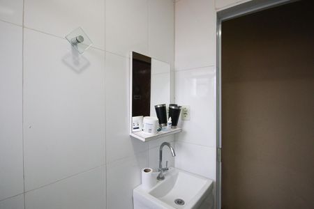 Banheiro 1  de casa para alugar com 2 quartos, 100m² em Vila Medeiros, São Paulo