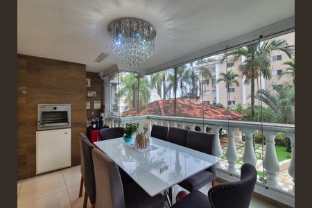 Apartamento à venda com 118m², 3 quartos e 2 vagas Apartamento à venda com 118m², 3 quartos e 2 vagasVaranda