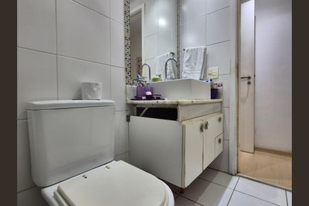 Apartamento à venda com 118m², 3 quartos e 2 vagas Apartamento à venda com 118m², 3 quartos e 2 vagasSuíte