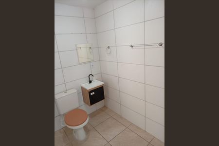 Banheiro de apartamento para alugar com 2 quartos, 52m² em Chapéu do Sol, Porto Alegre