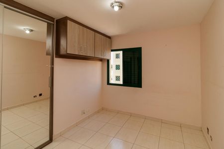 Apartamento à venda com 68m², 2 quartos e 1 vagaQuarto
